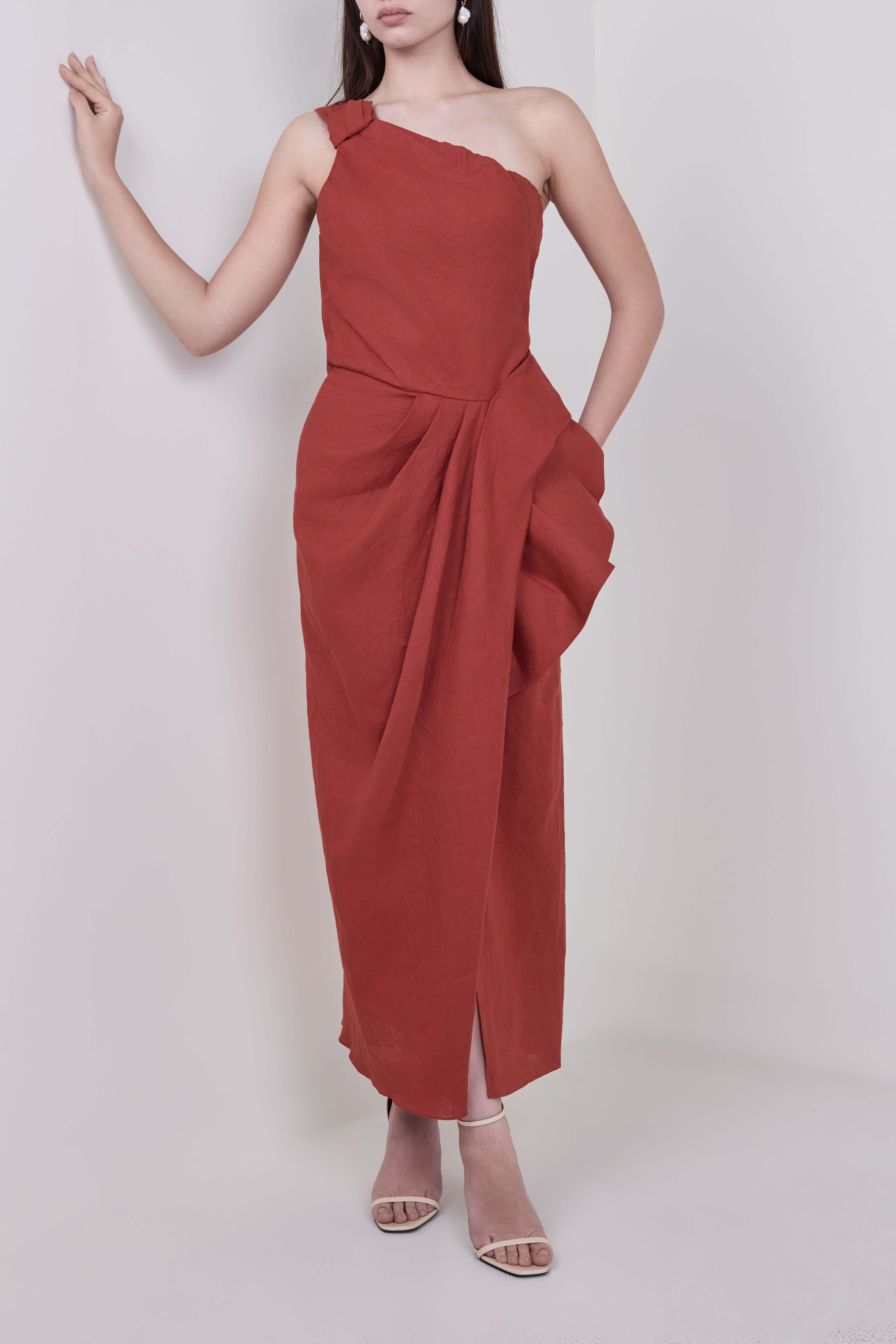 שמלת מידי אוף שולדר